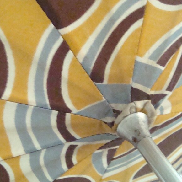 Vintage 60s Geometric Print Umbrella Unique Handle - Picture 11 of 14